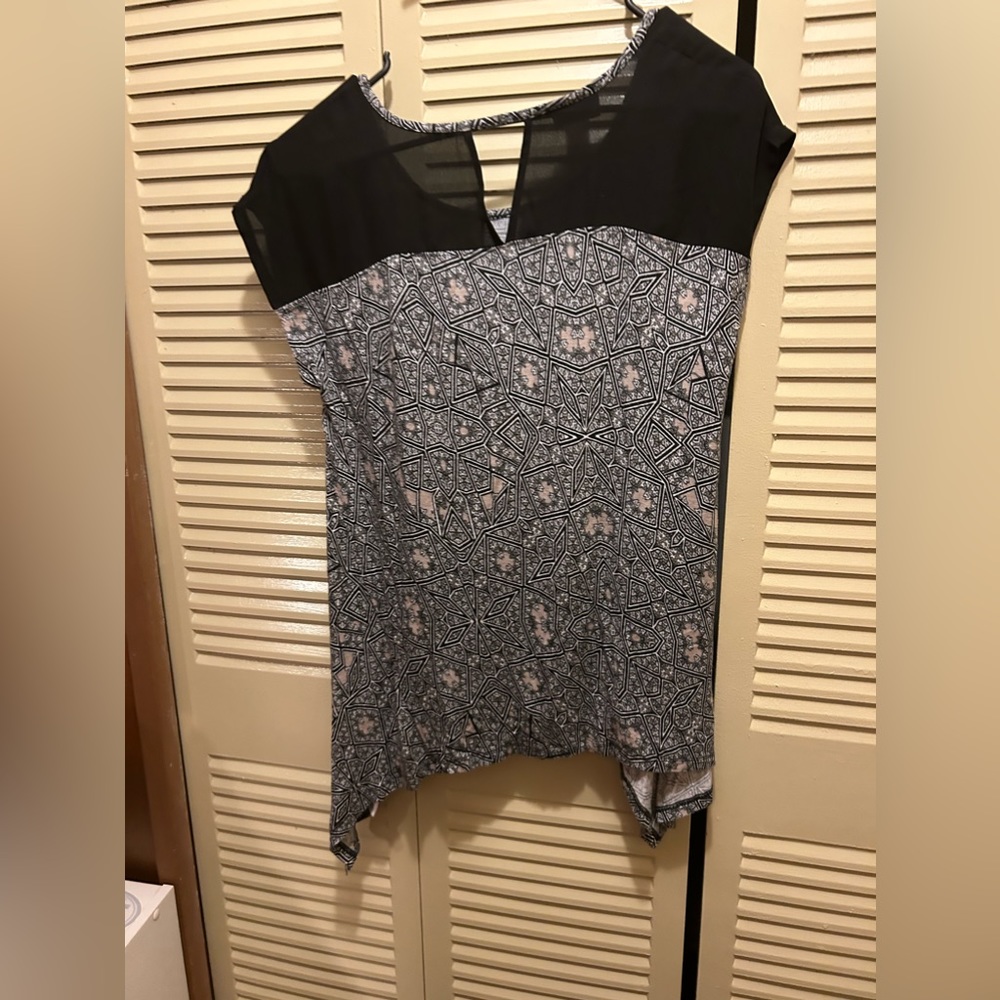 Shirt - Picture 2 of 2